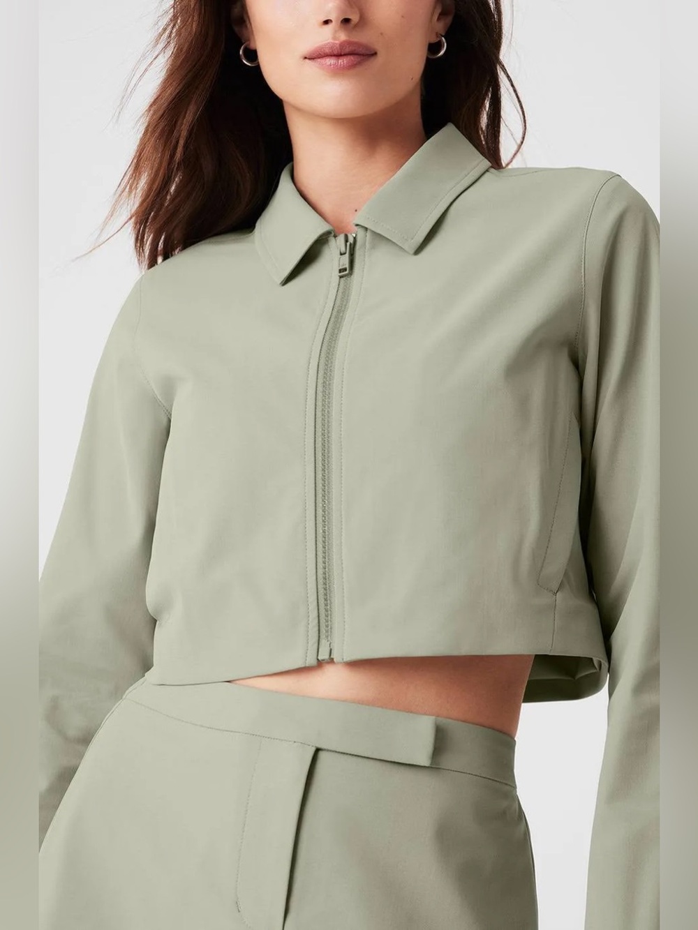 ALO Yoga LIGHT GREEN CROPPED HIGH SPEED JACKET IN LIMESTONE M NWT